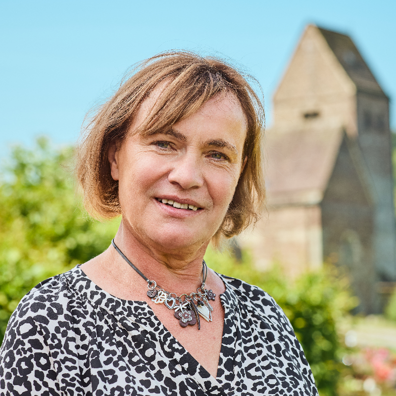  Elke Schrder